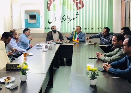 خرید کامیون جدید برای ارتقای خدمات شهری اردل